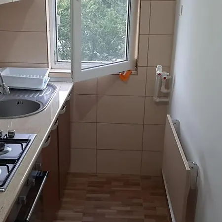 Claudia * Μανγκάλια